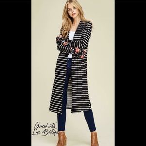 Black/white stripe long cardigan.
